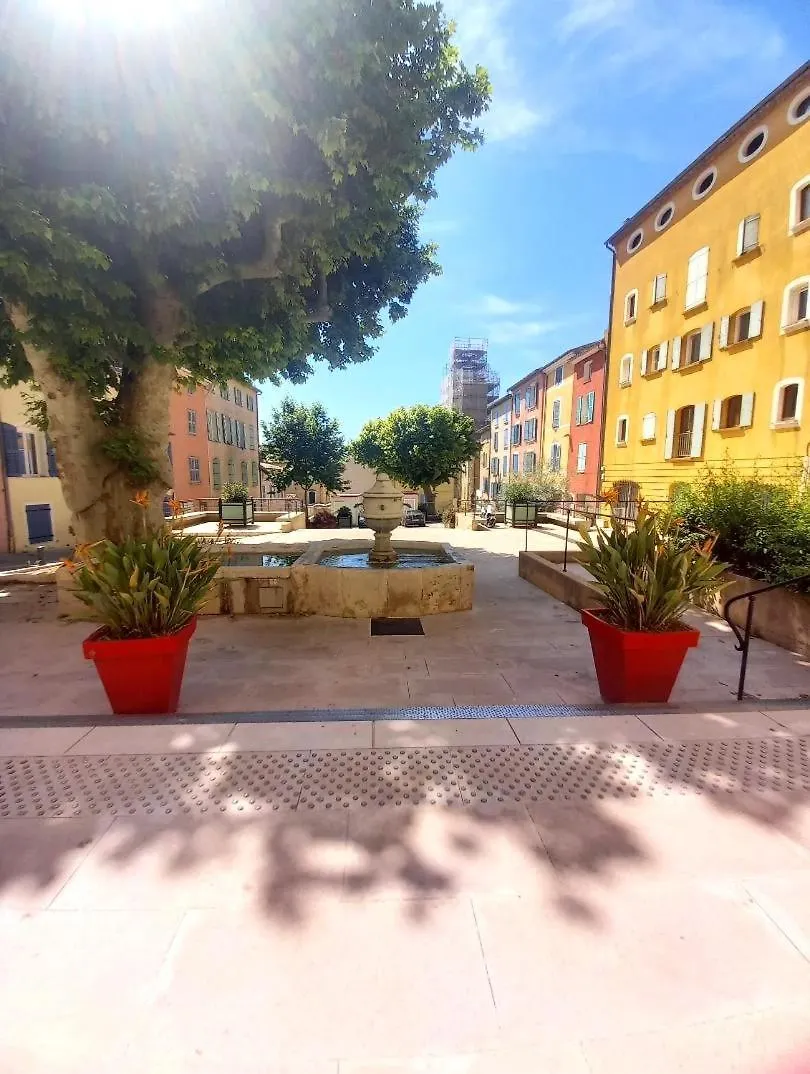 Appartement Entre Saint-Tropez et les gorges du Verdon. Lorgues France